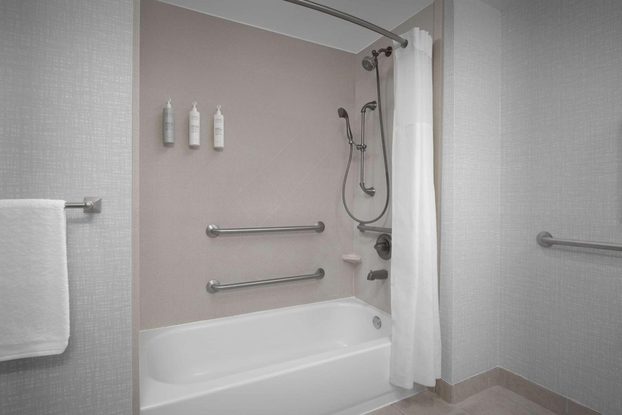 Hampton Inn Statesboro Bagian luar foto