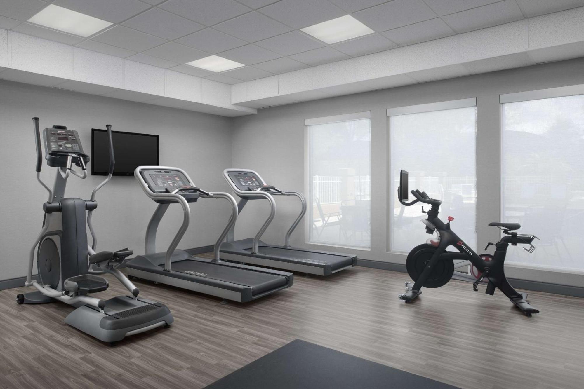 Hampton Inn Statesboro Bagian luar foto