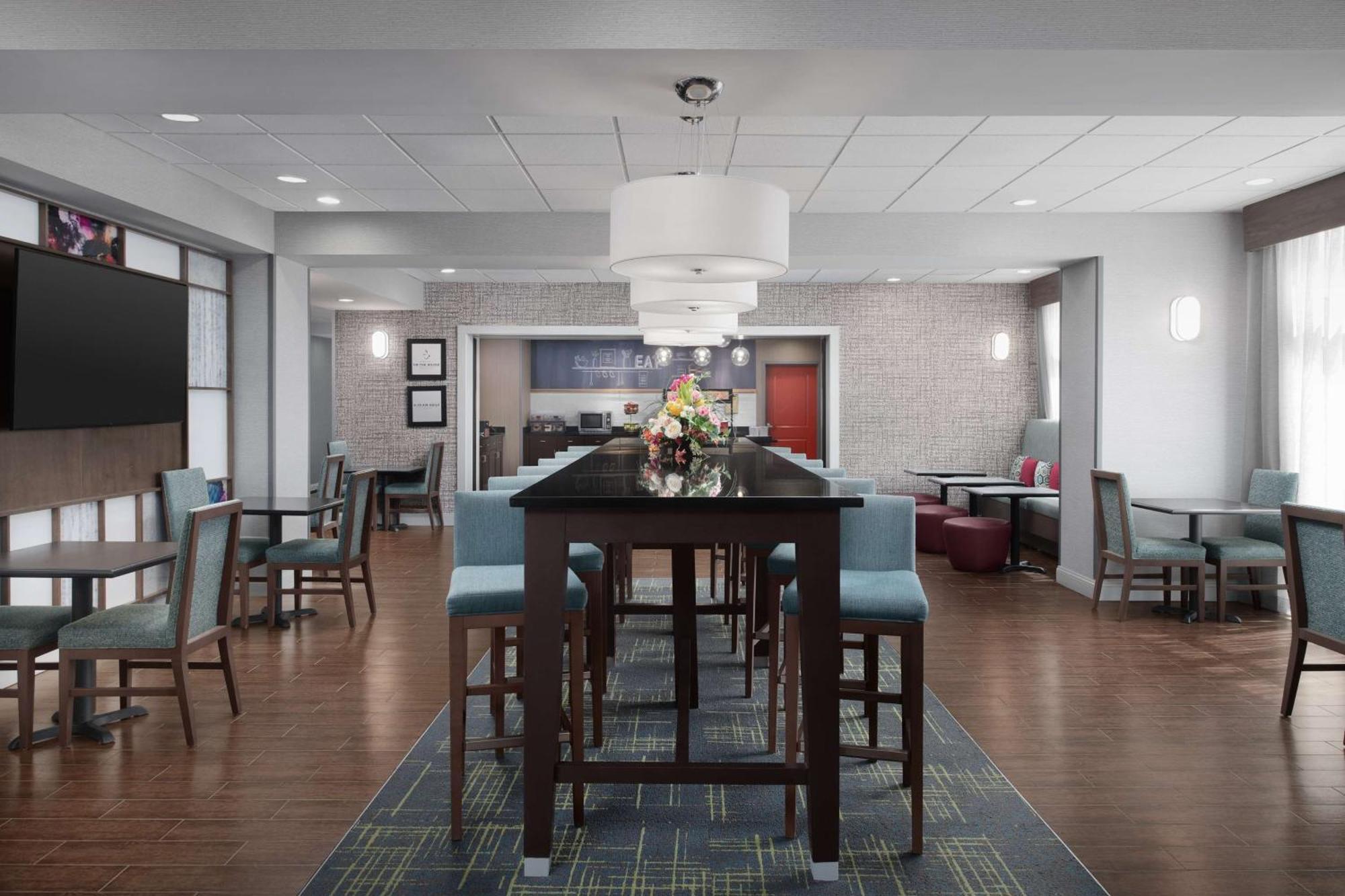 Hampton Inn Statesboro Bagian luar foto