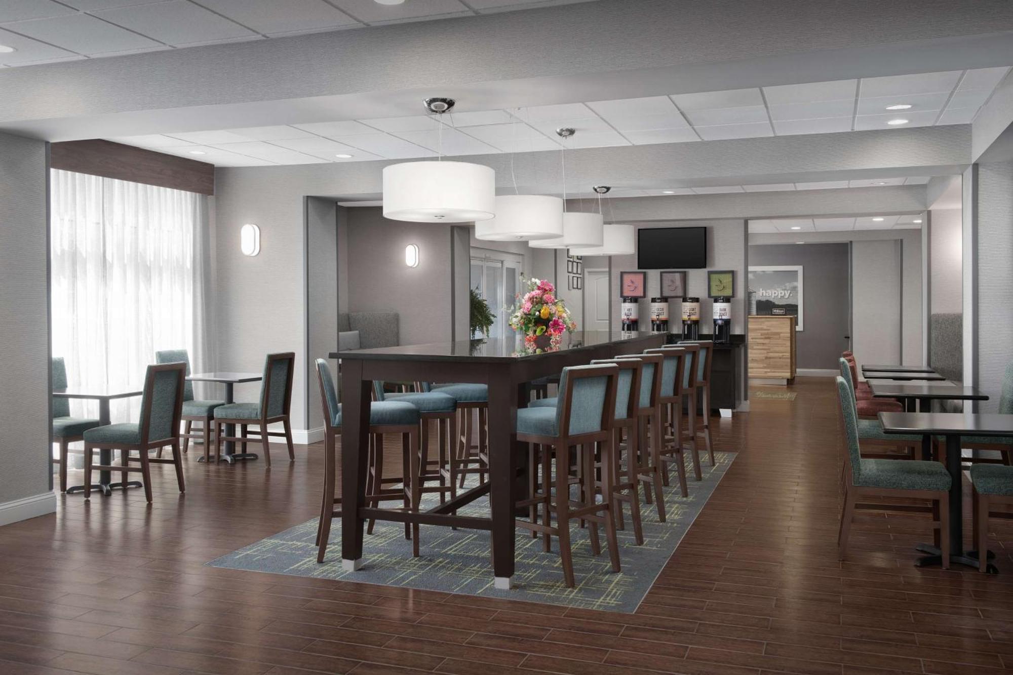 Hampton Inn Statesboro Bagian luar foto